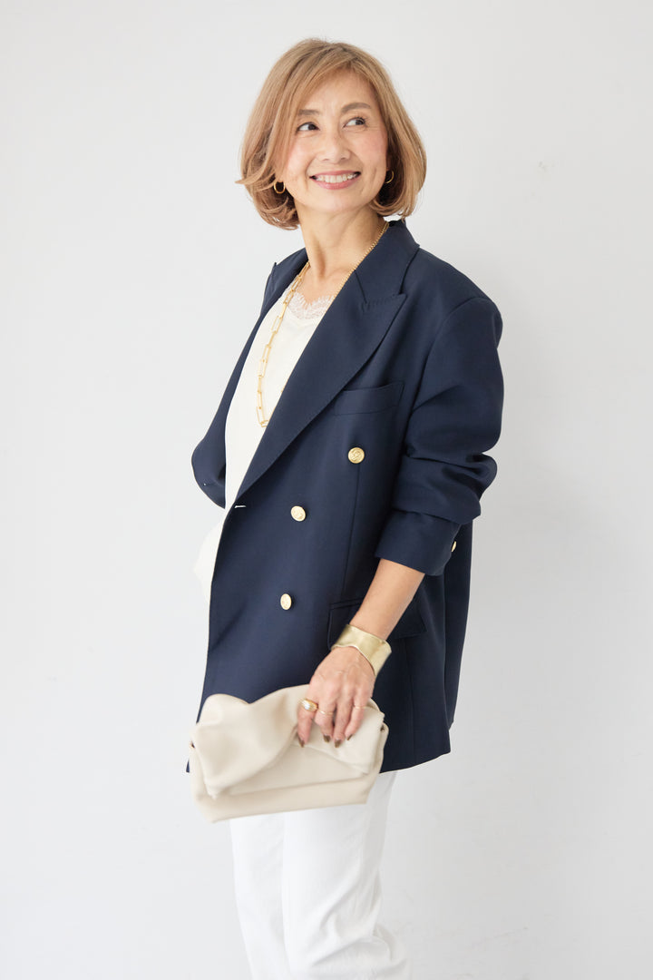 金ボタン ダブルブレストブレザー