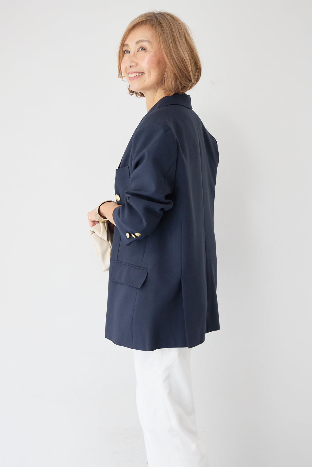 金ボタン ダブルブレストブレザー