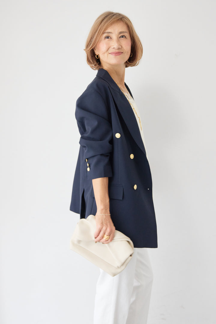 金ボタン ダブルブレストブレザー