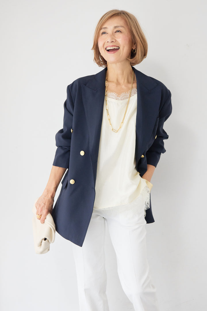 金ボタン ダブルブレストブレザー