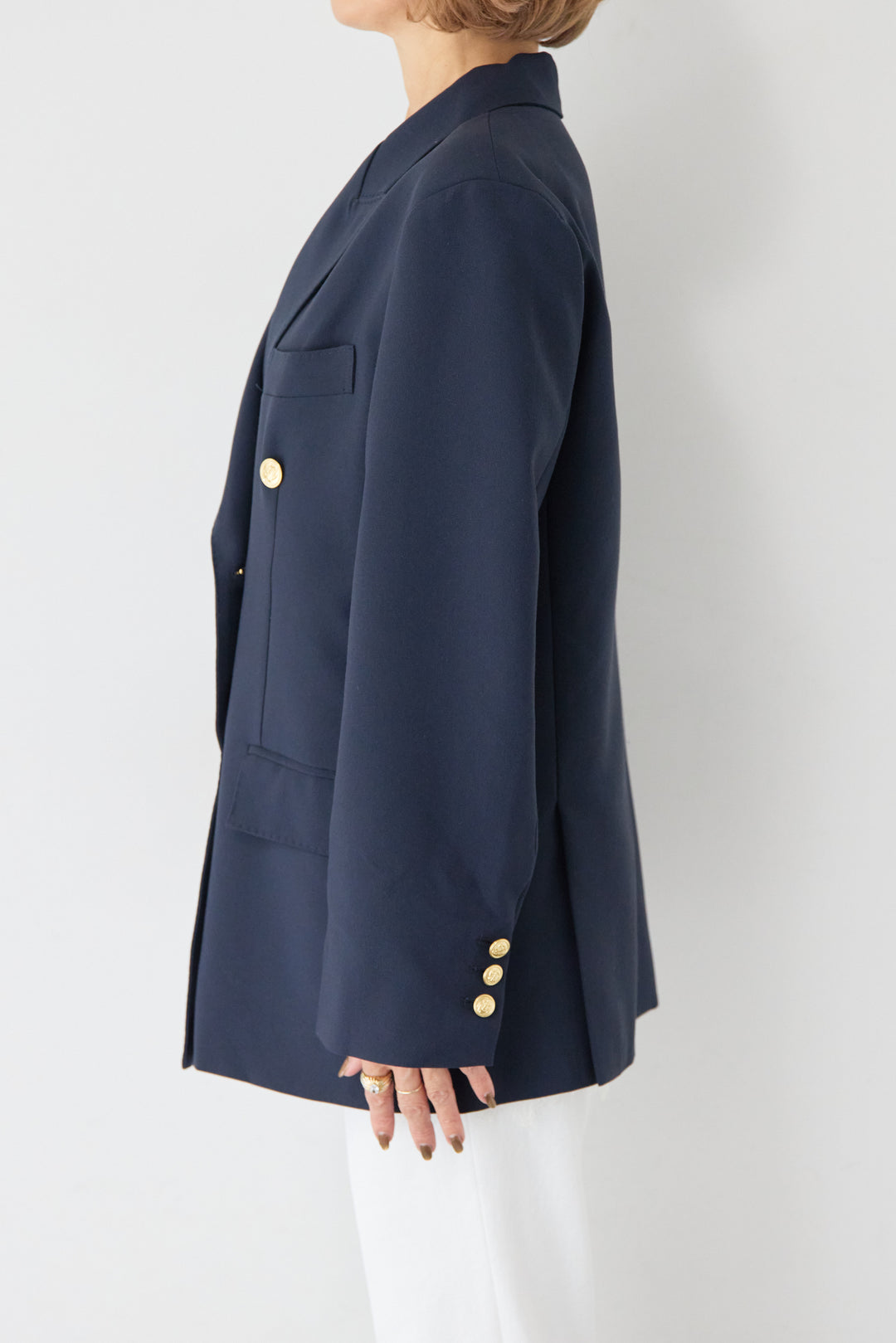金ボタン ダブルブレストブレザー
