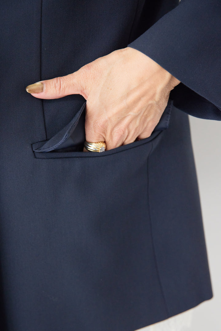 金ボタン ダブルブレストブレザー