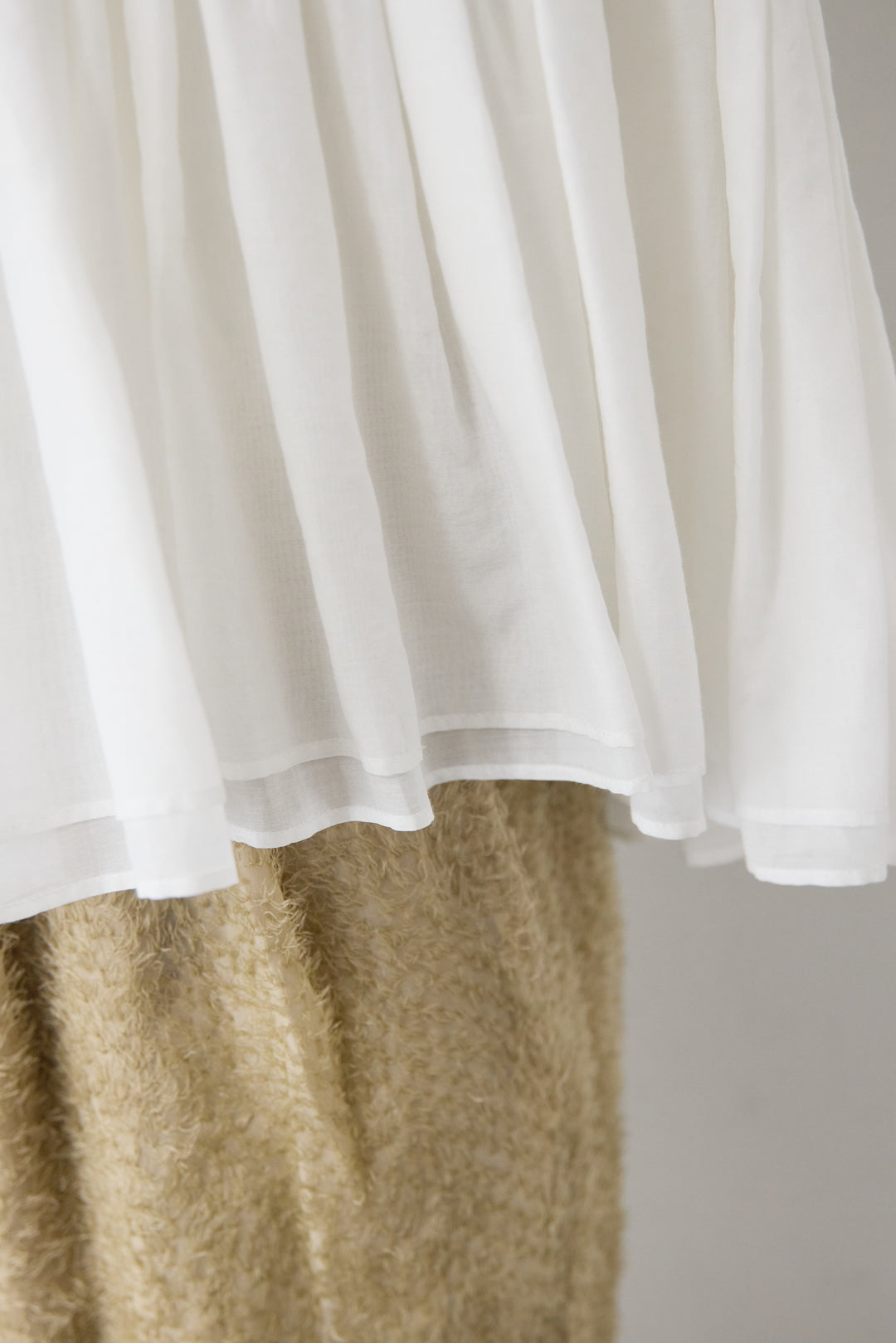 [SET]コットンシアー バンドカラーブラウス+カットジャガード フリンジ ワイドパンツ(2set)