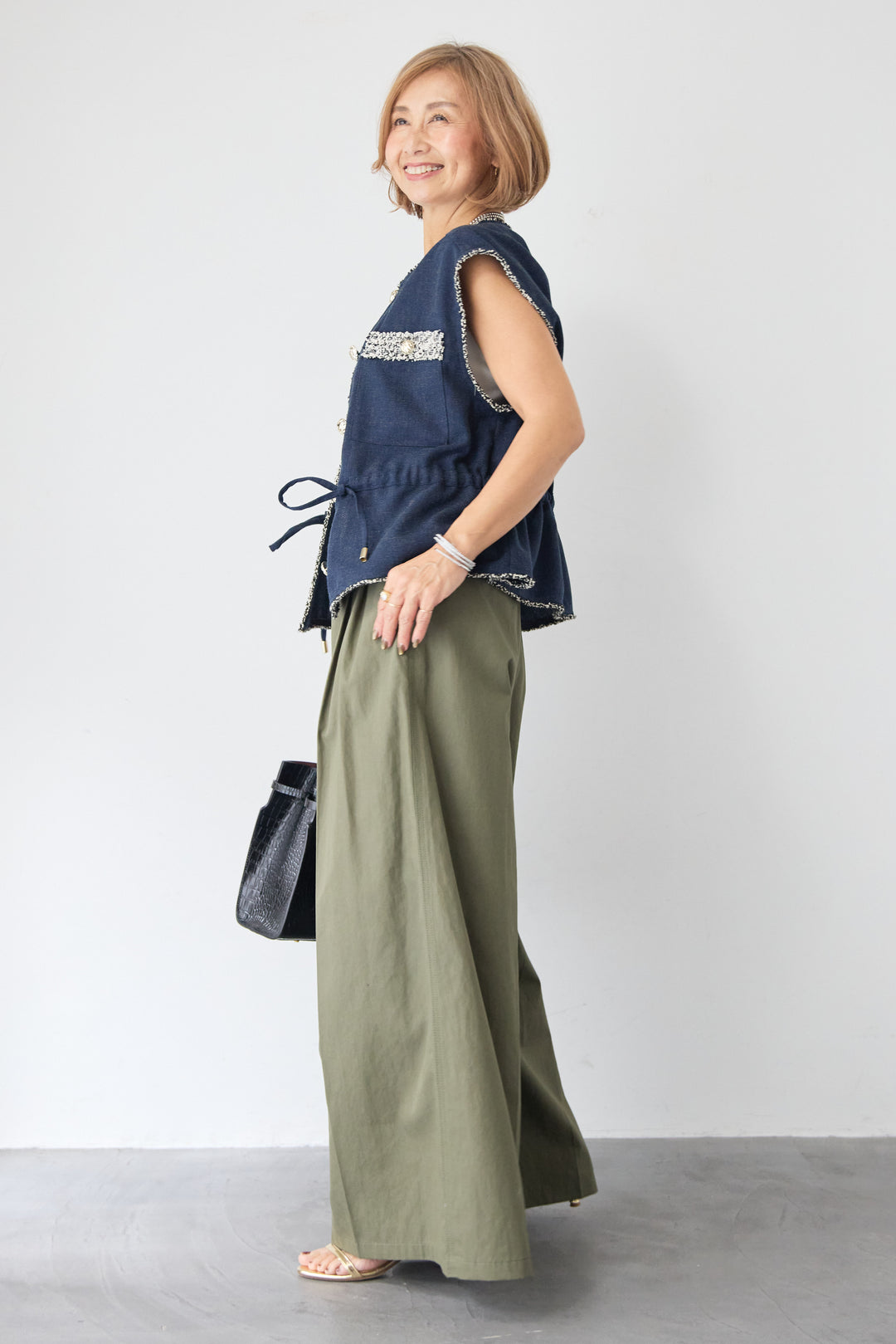 ハイウエスト タックワイドパンツ