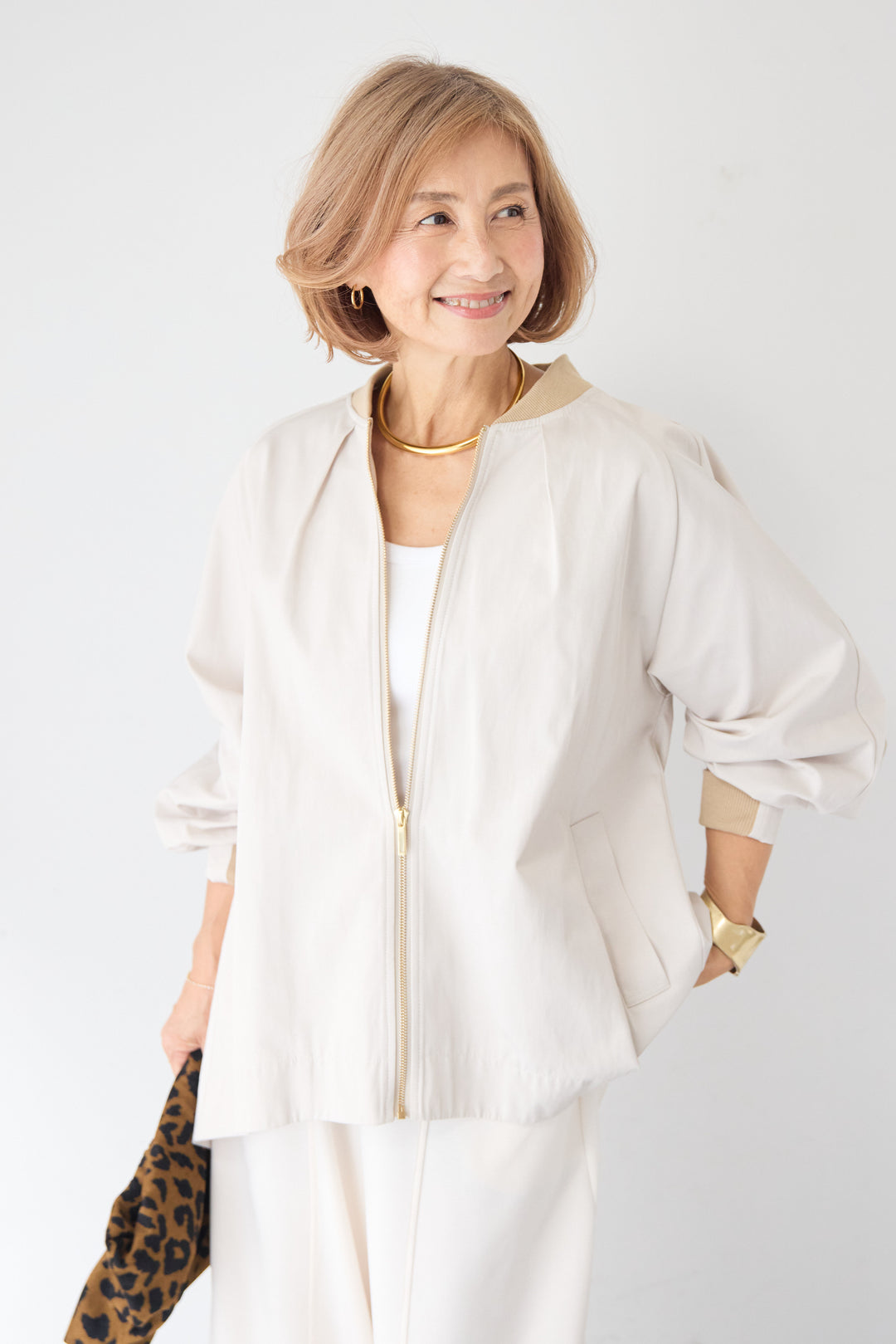 バックフレア 切替ジップアップブルゾン