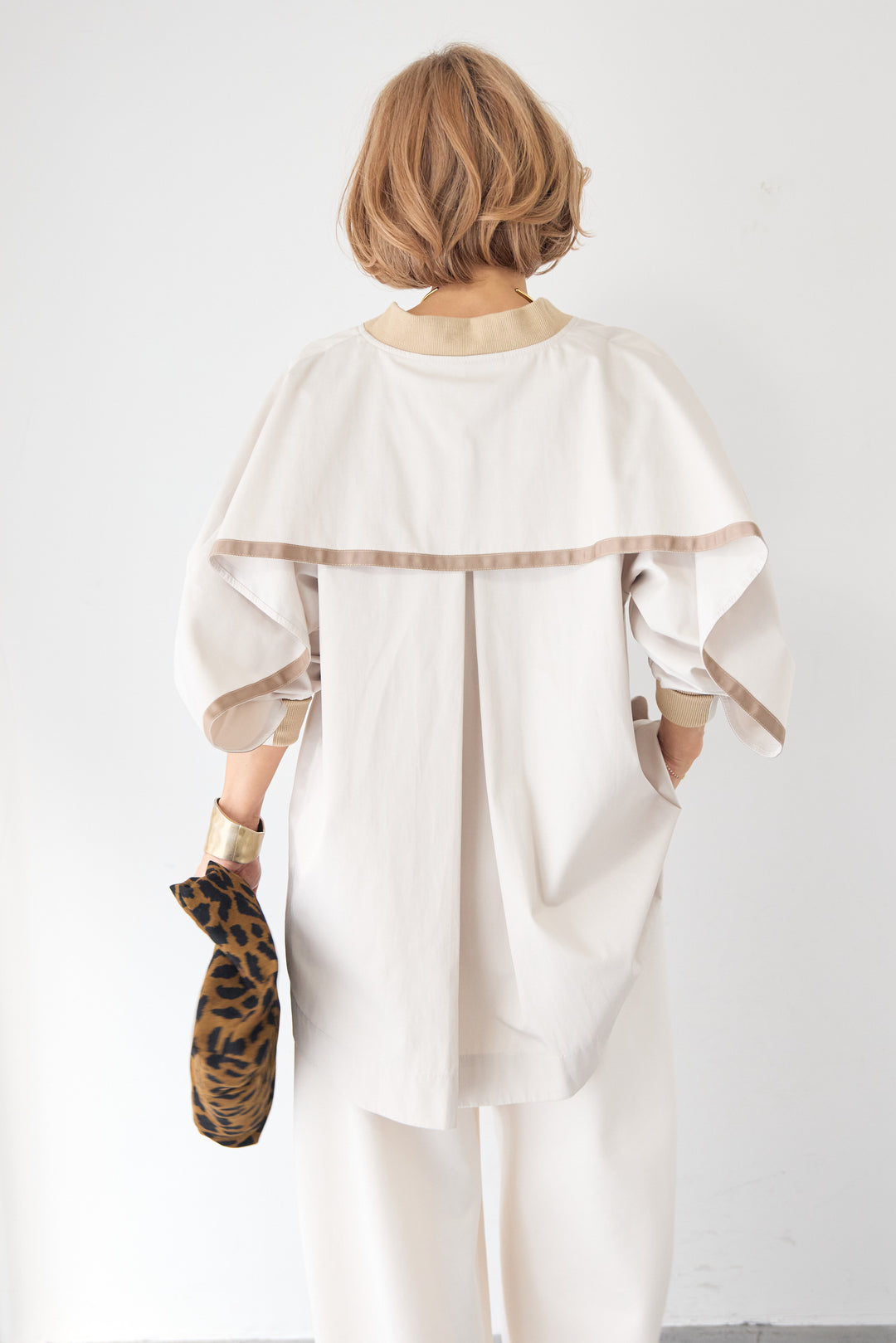 バックフレア 切替ジップアップブルゾン