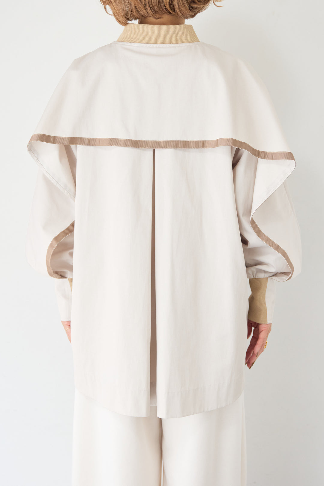 バックフレア 切替ジップアップブルゾン