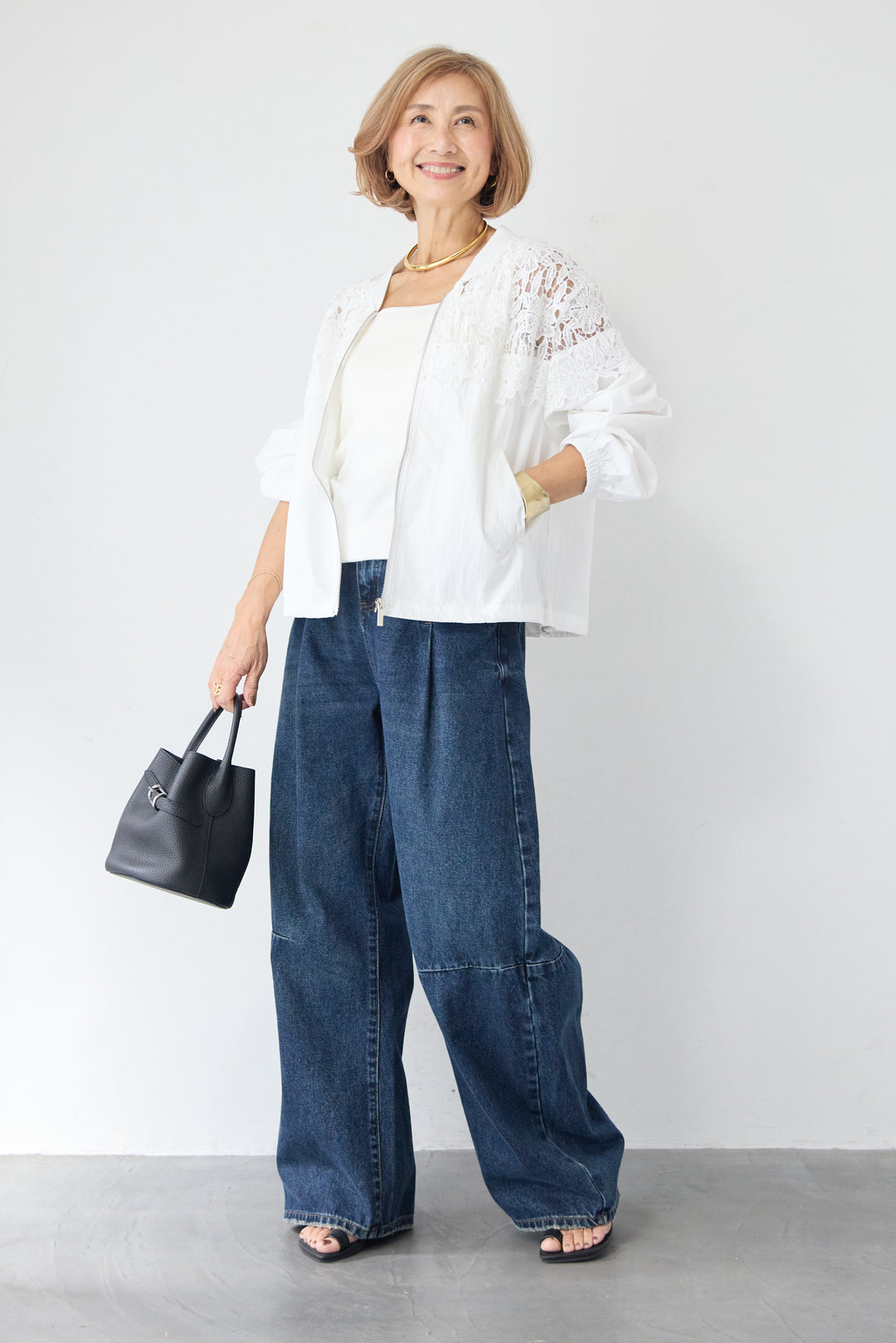 フラワーレース切り替え ジップアップブルゾン