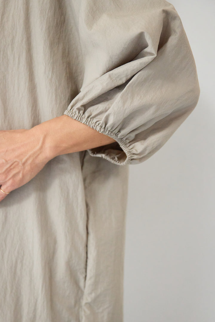 ワッシャー加工 Vネック パフスリーブ ロングワンピース