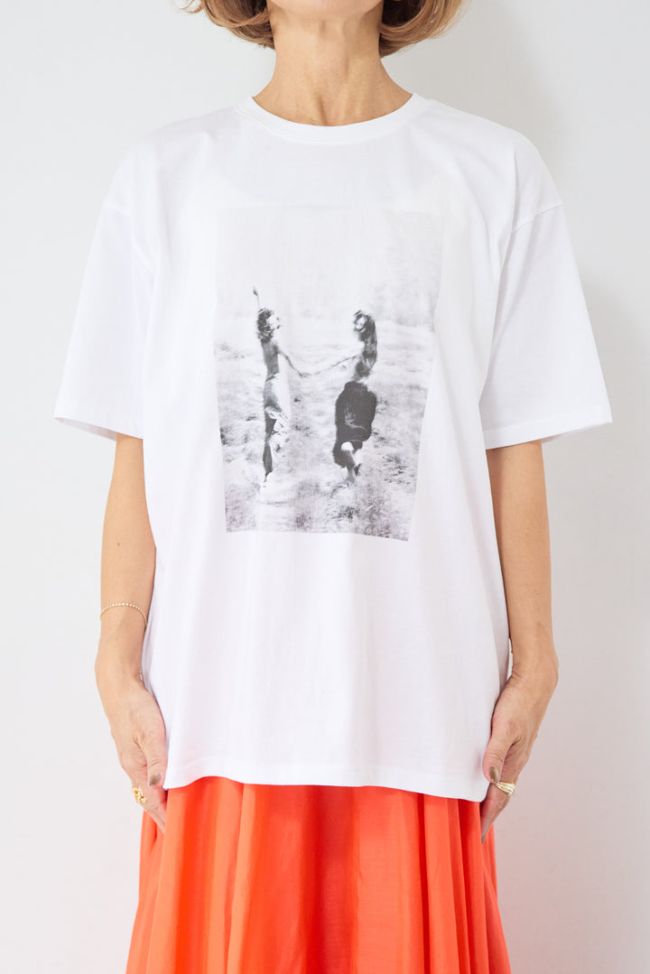 プリント クルーネック コットンTシャツ