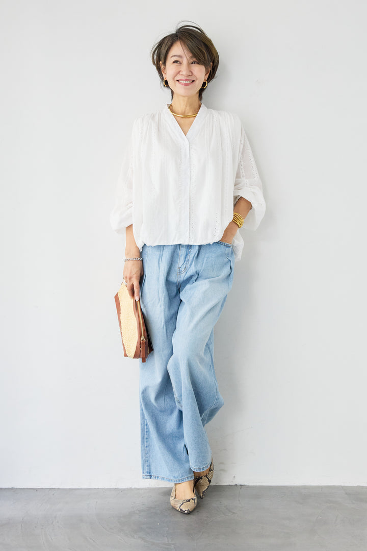 Vネックカットレースブラウス