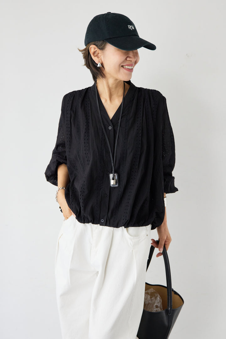 Vネックカットレースブラウス