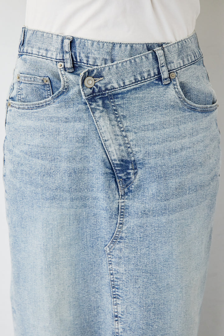 ウエストラップデザインデニムスカート