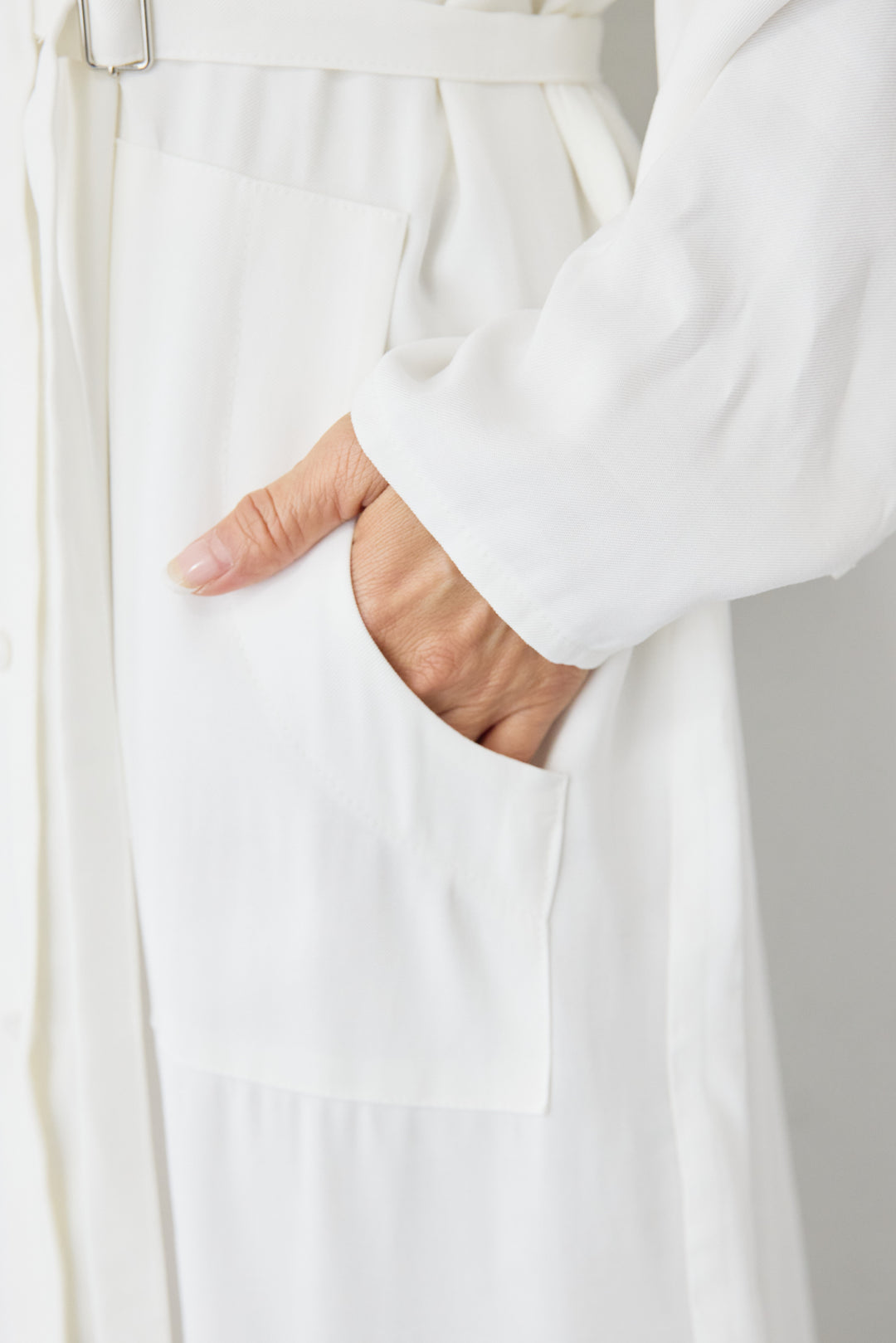 ノーカラーベルトデザインシャツワンピース