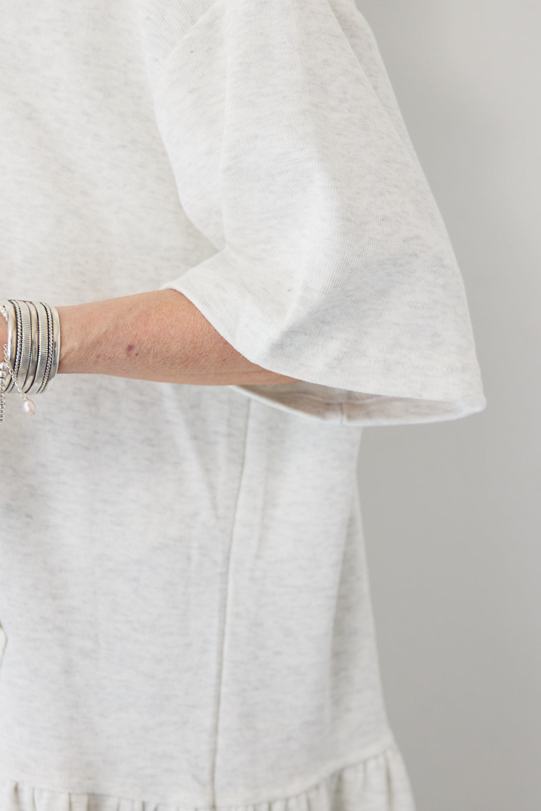 ハーフスリーブフーディーワンピース