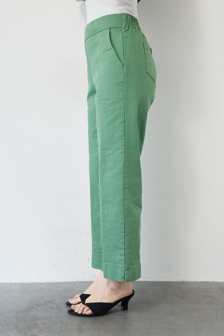 ウエストゴムテーパードパンツ