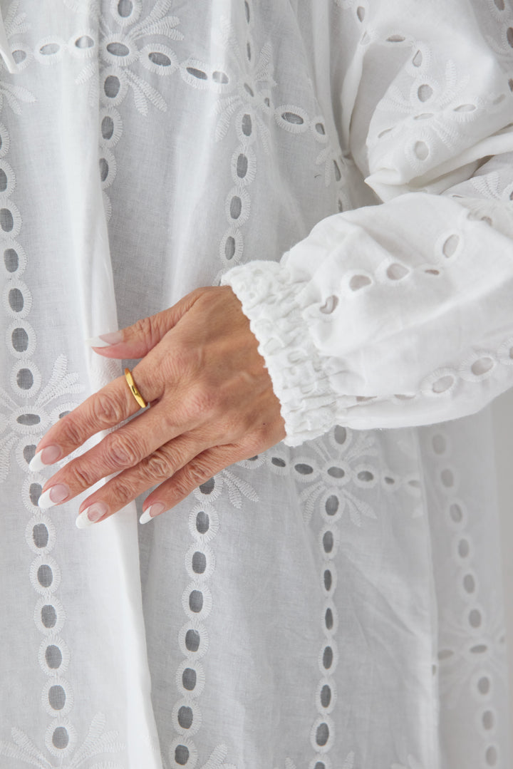 カットワークレース ロングワンピース