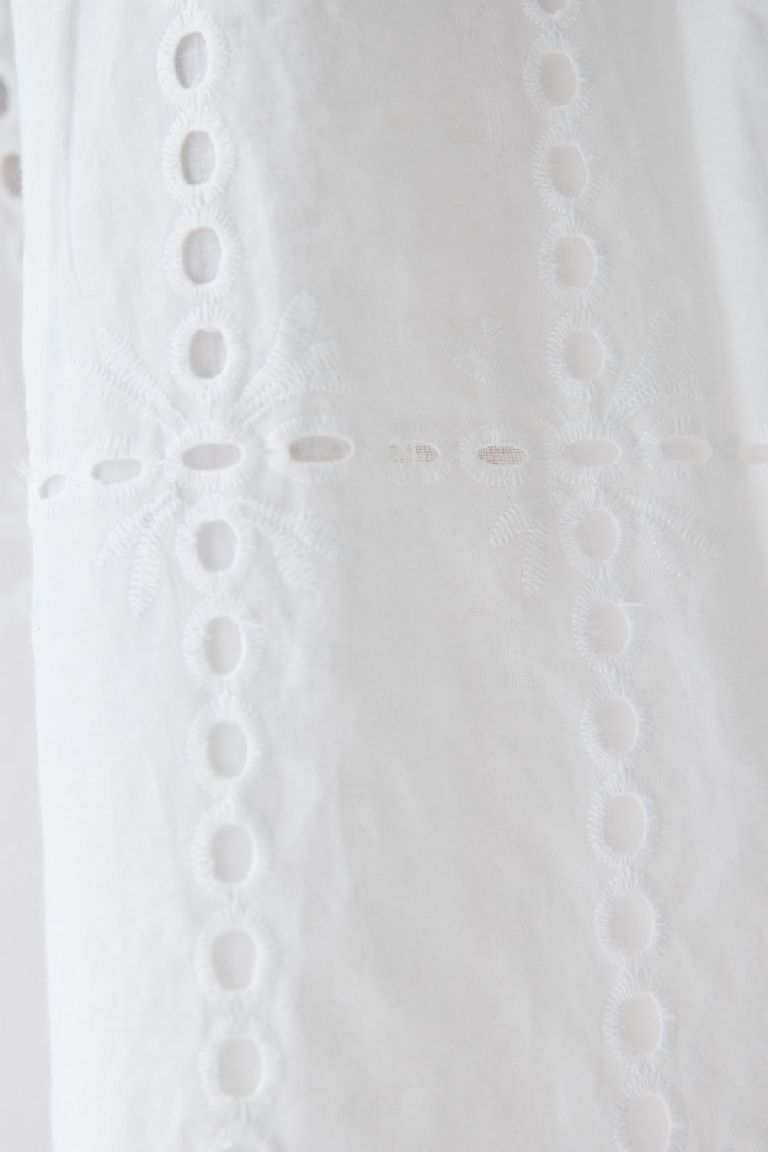 カットワークレース ロングワンピース