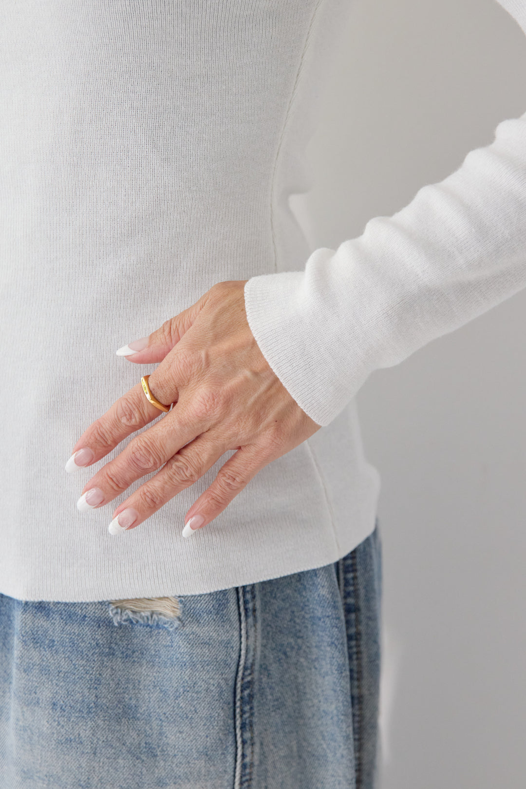 オフショルリブニット