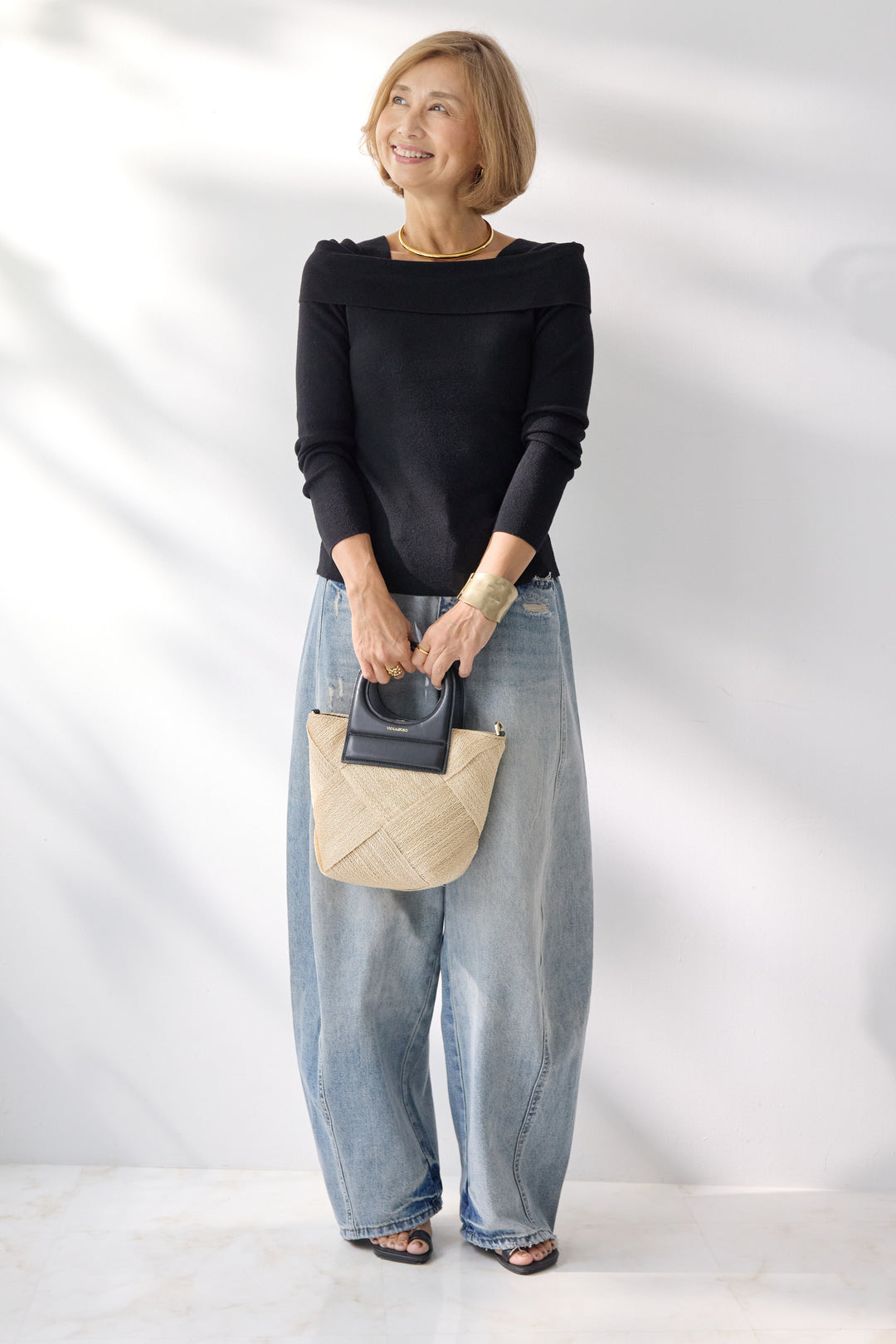 オフショルリブニット