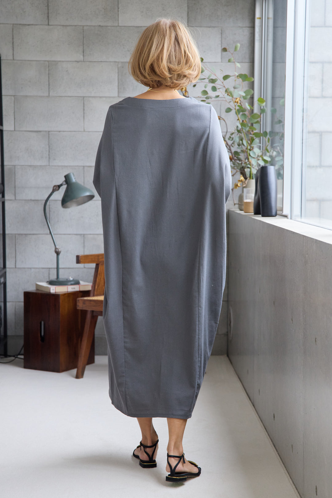 コクーンリネンワンピース