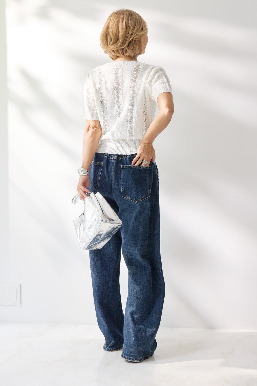 フリンジ透かし編みVネックニット