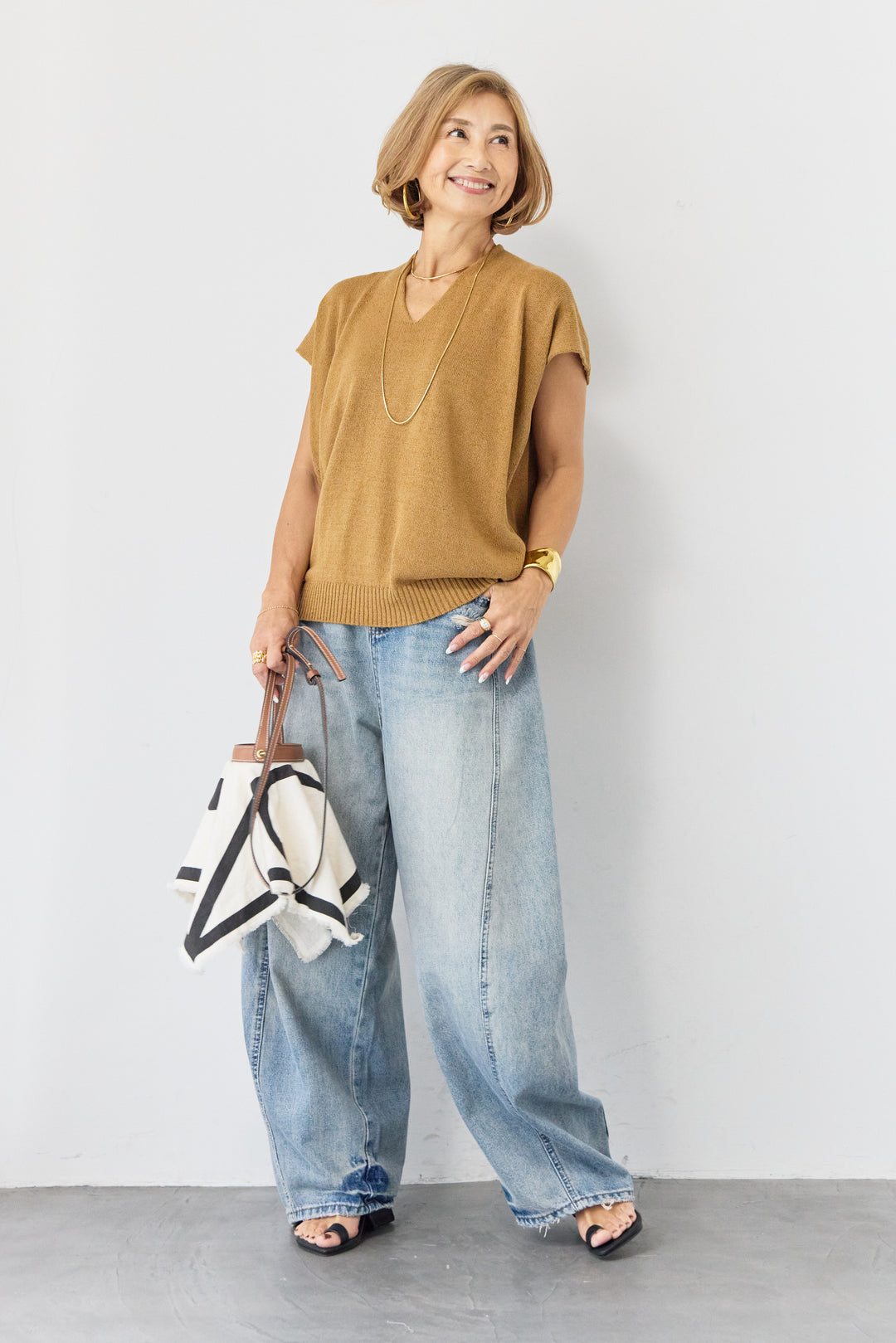 Vネック フレンチスリーブ サマーニット