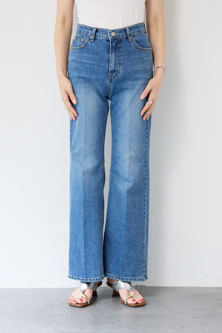 センタープレスデニムパンツ