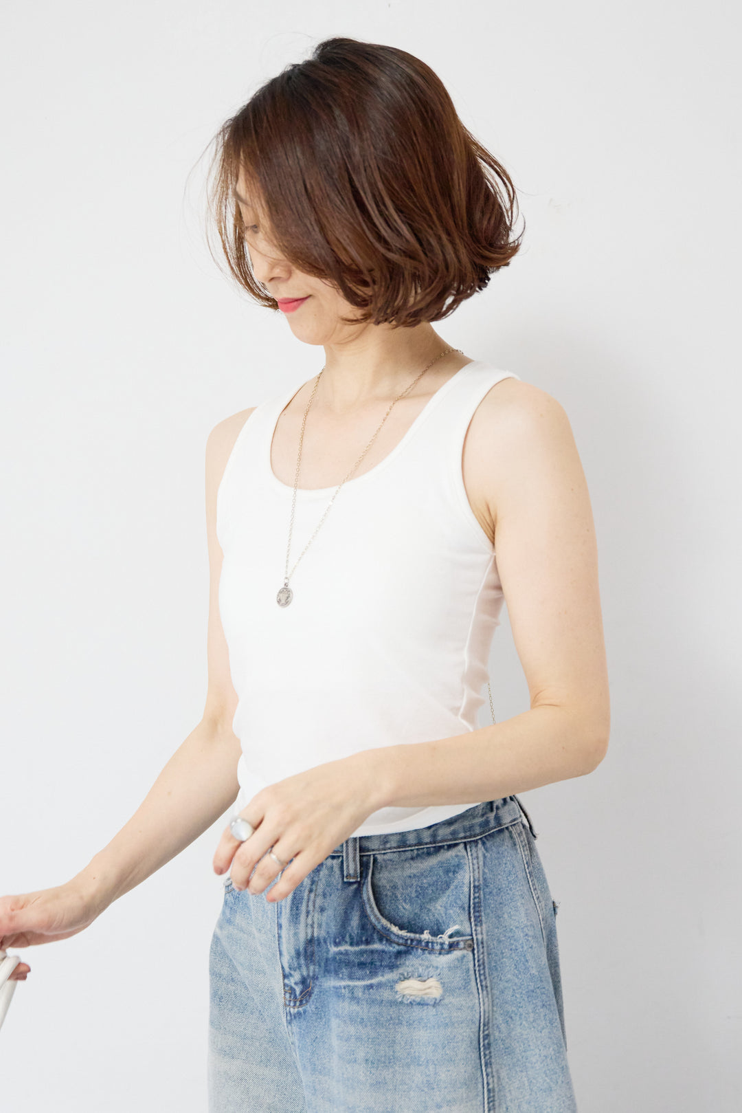 カップ付きタンクトップ