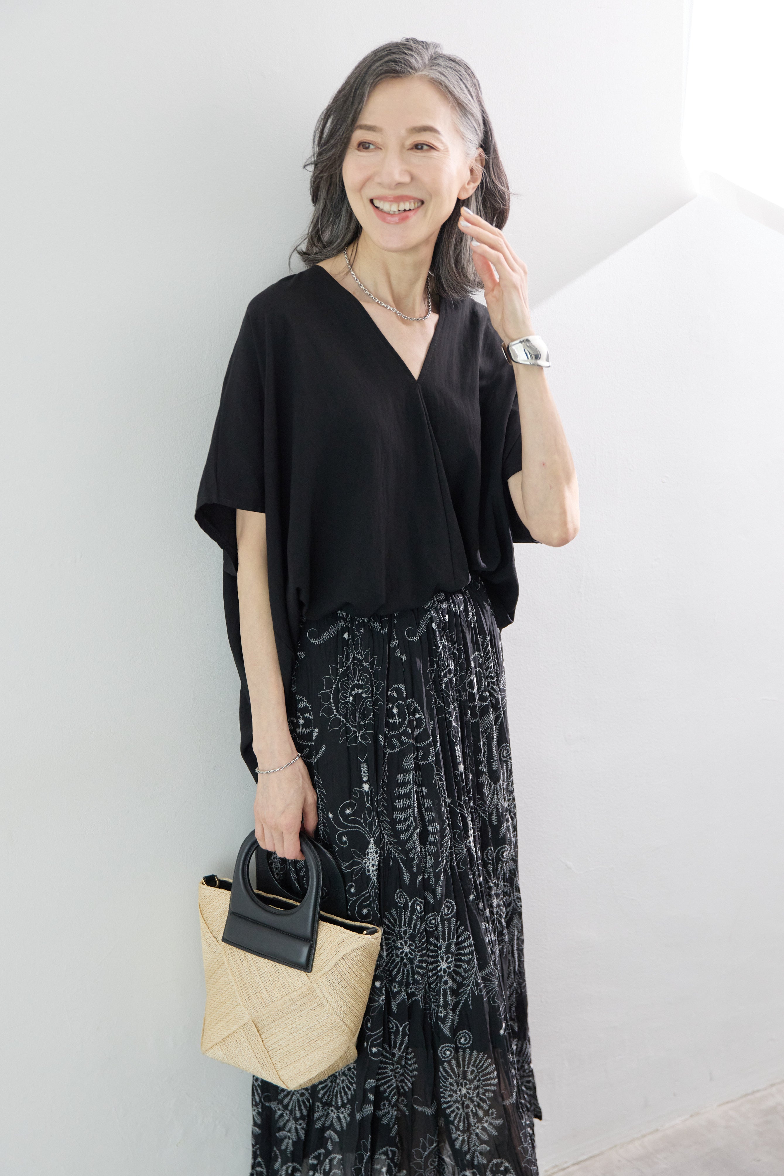 新品タグ付きPLUS OTO.HA フラワージャガード ブルゾン ブラック PLUS OTO.HA. × YUMI HARANEW ITEM 10%OFF✨ – plusotoha