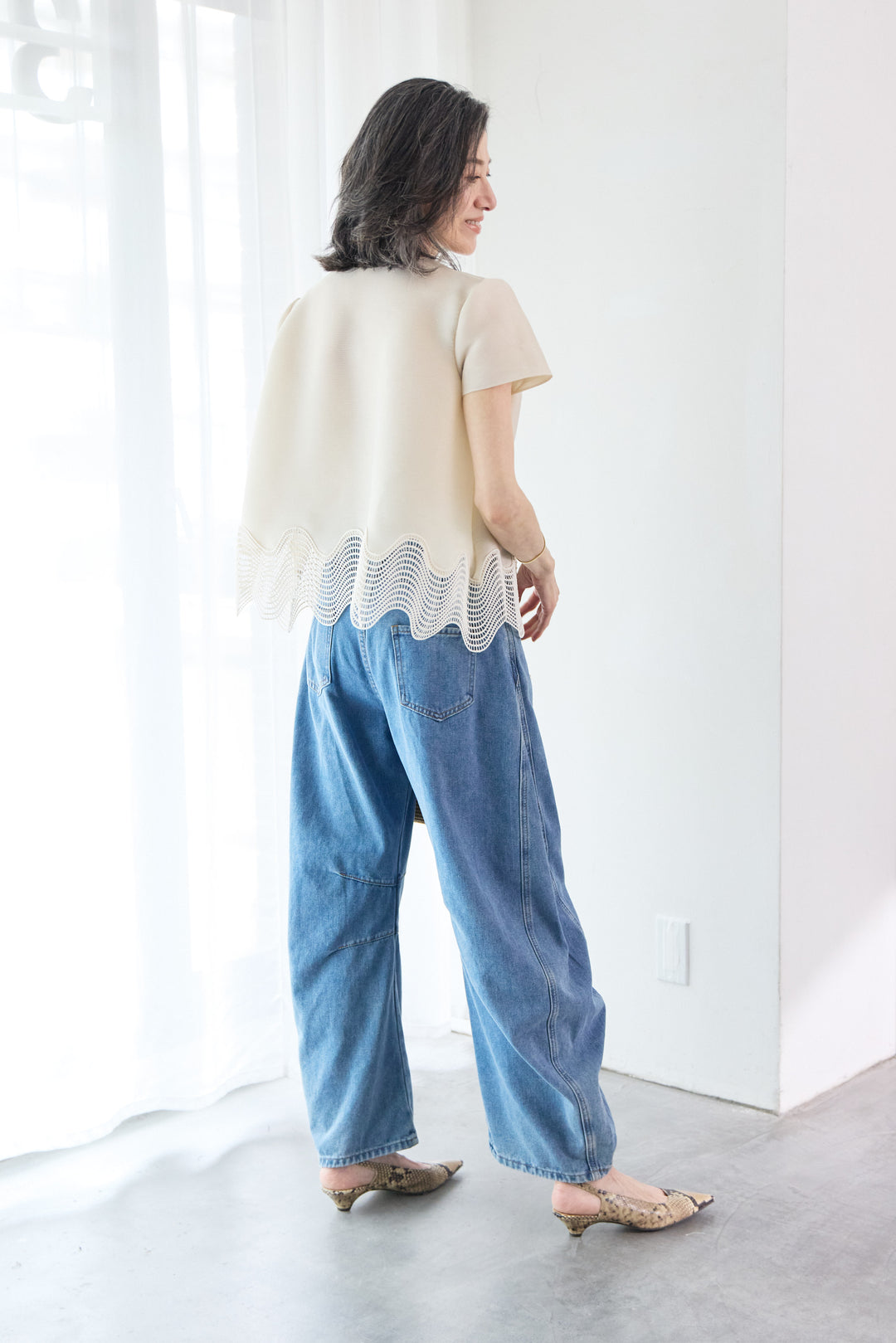 [SET]裾スカラップレース半袖ストレッチブラウス+パネル切替 カーブデニムパンツ(2set)