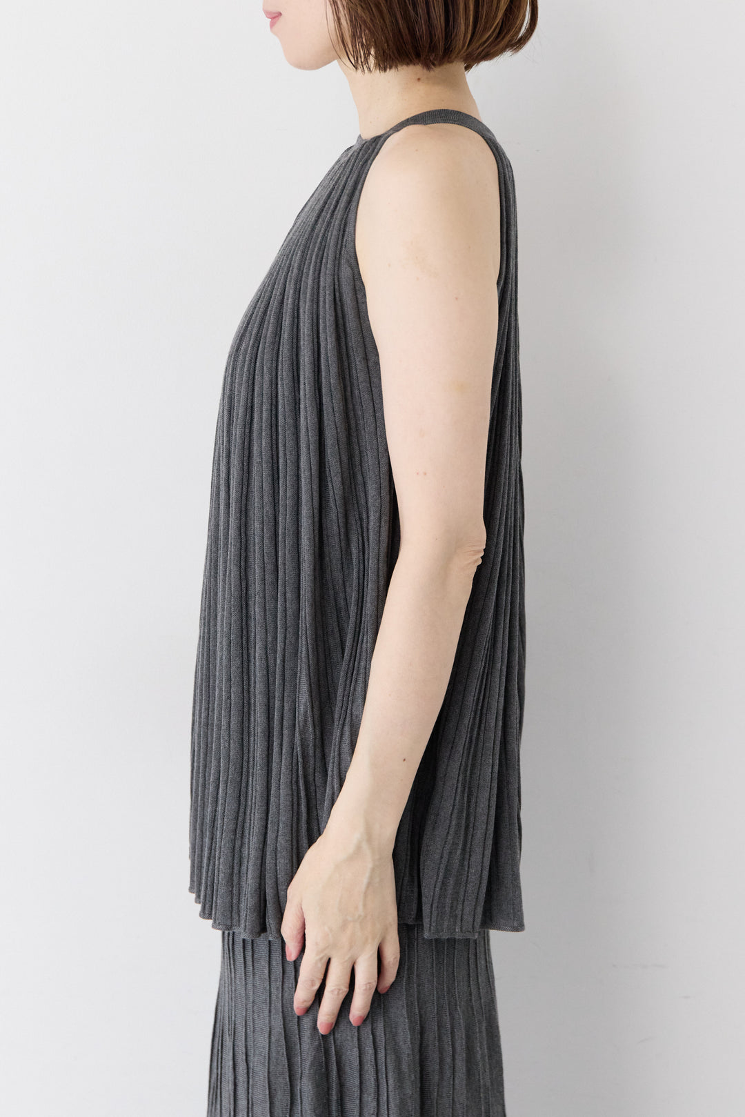 【セットアップ】ハイネック  ノースリーブ ブラウス