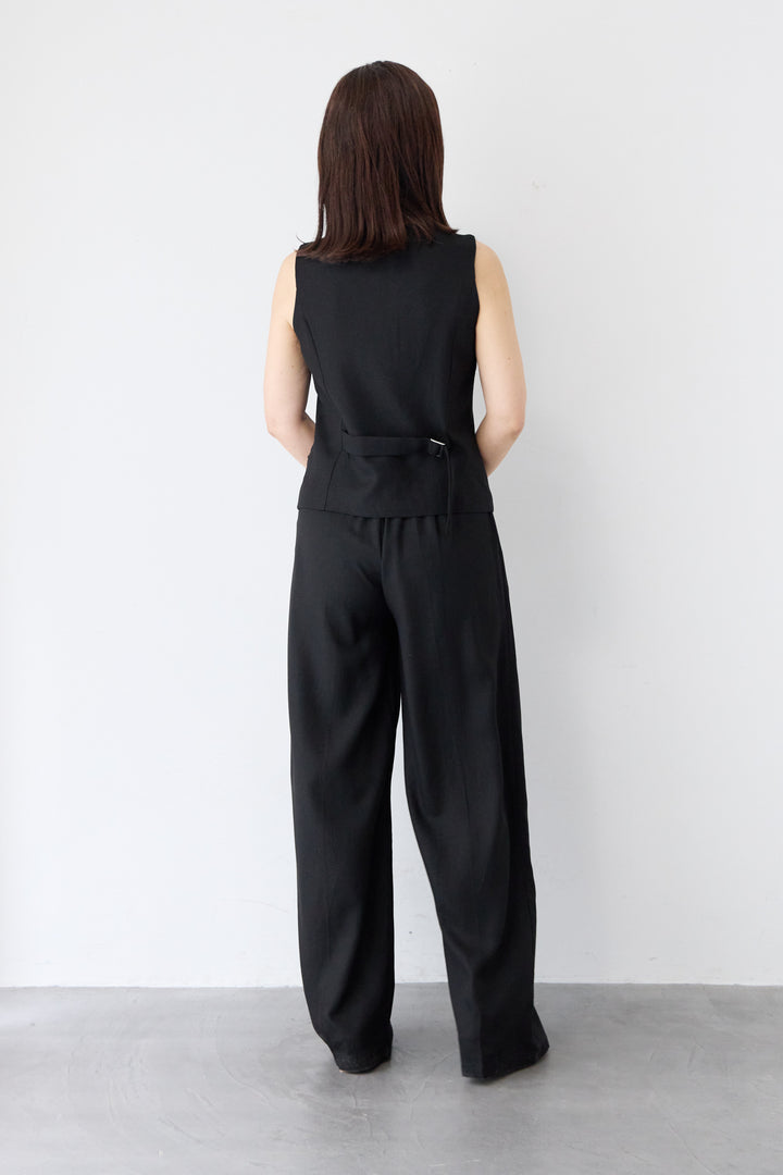 【セットアップ】Vネック ノースリーブジレ タックワイドパンツセット