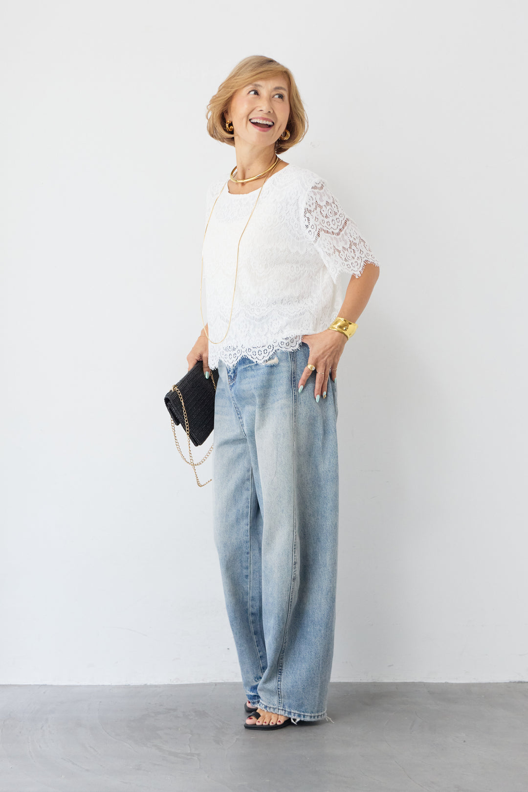 総レース スカラップヘム ハーフスリーブブラウス