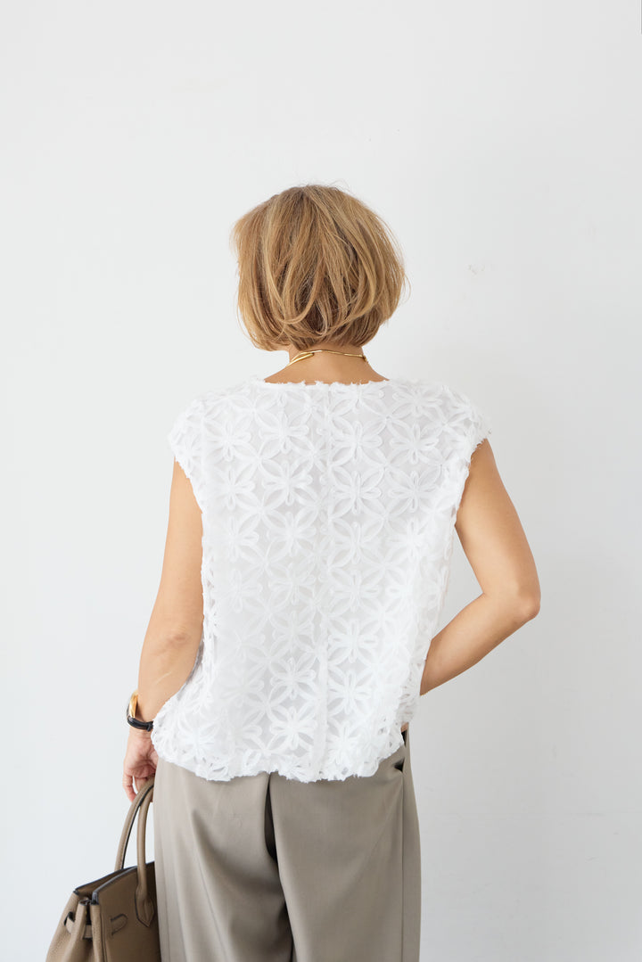 立体刺繍 フレンチスリーブ トップス