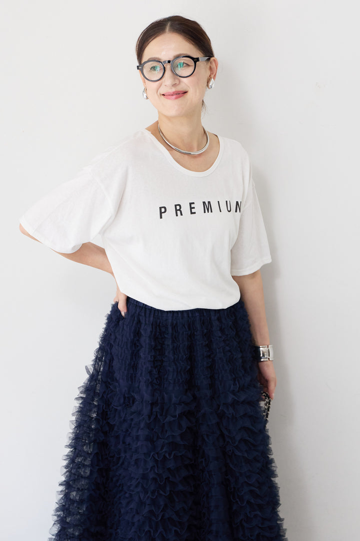 バックVネック ロゴTシャツ