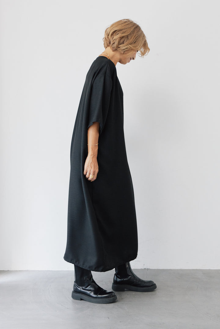 アシンメトリー ツイストデザイン ワンピース