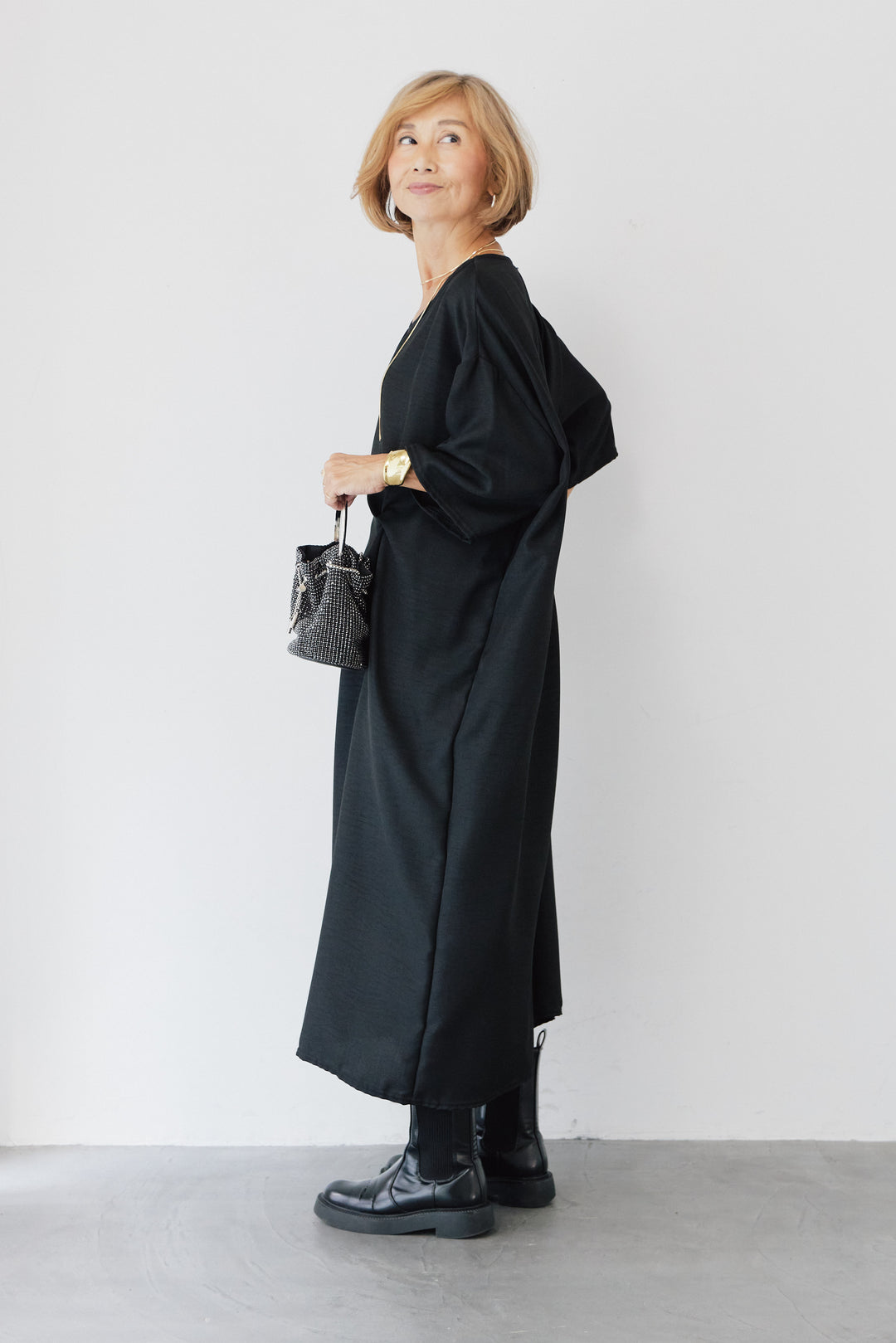 アシンメトリー ツイストデザイン ワンピース
