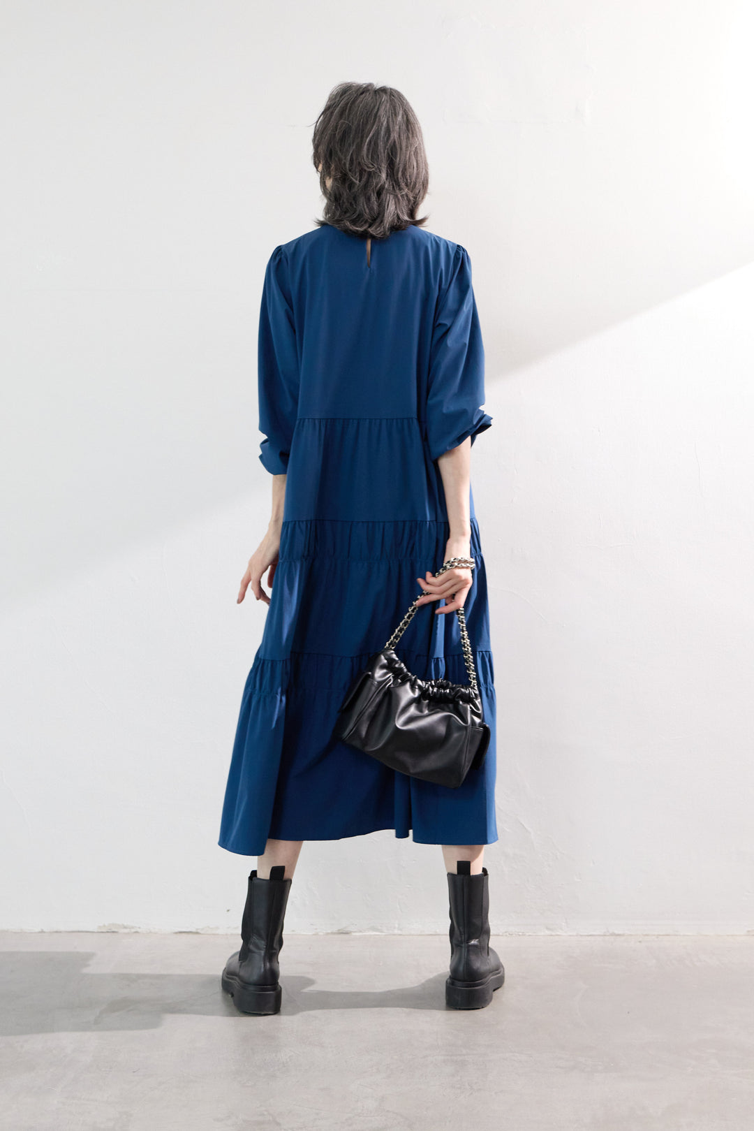 シャーリングティアードワンピース