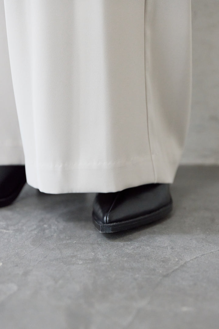 ハイウエストストレートパンツ