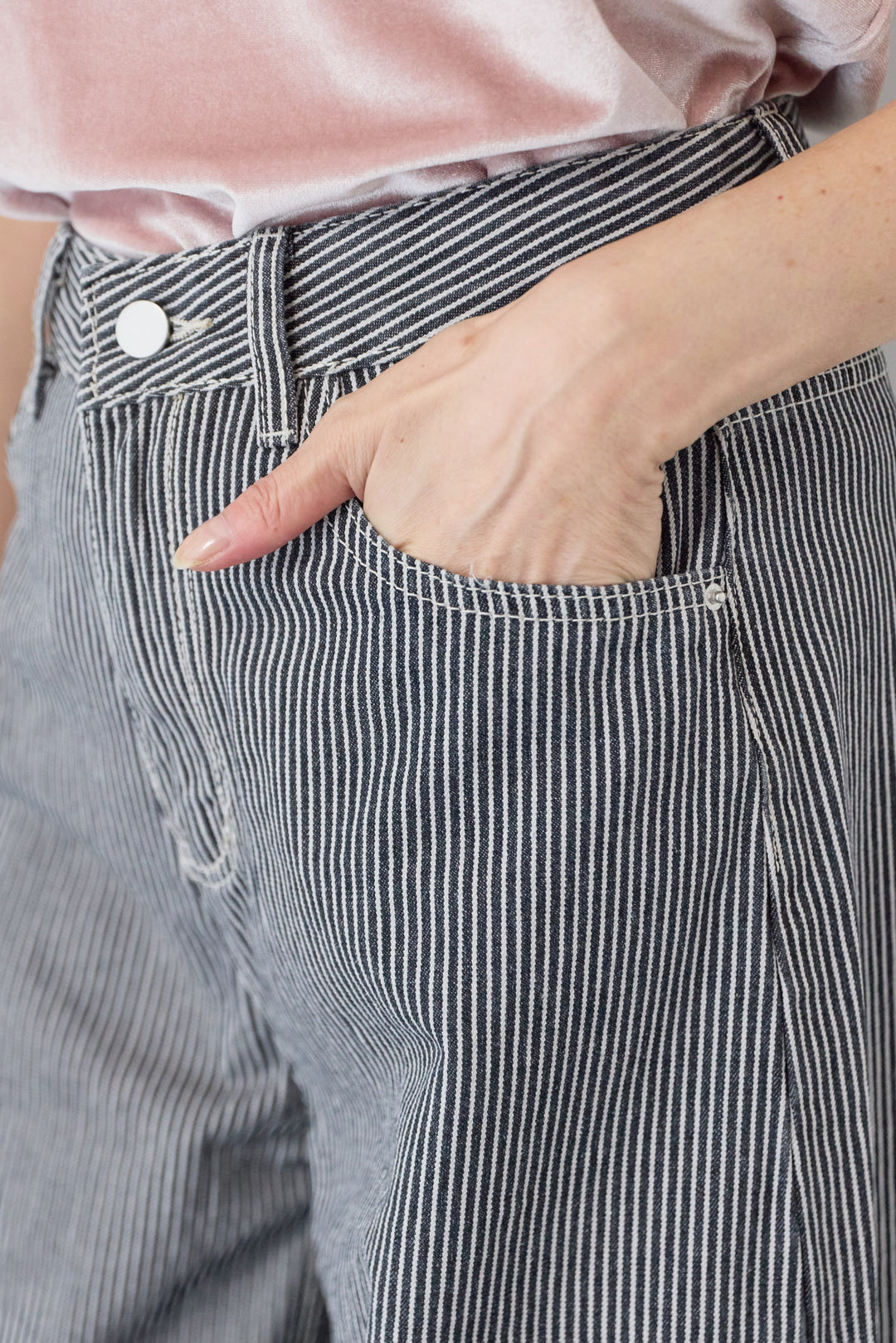 ヒッコリーストライプ ワイドデニムパンツ