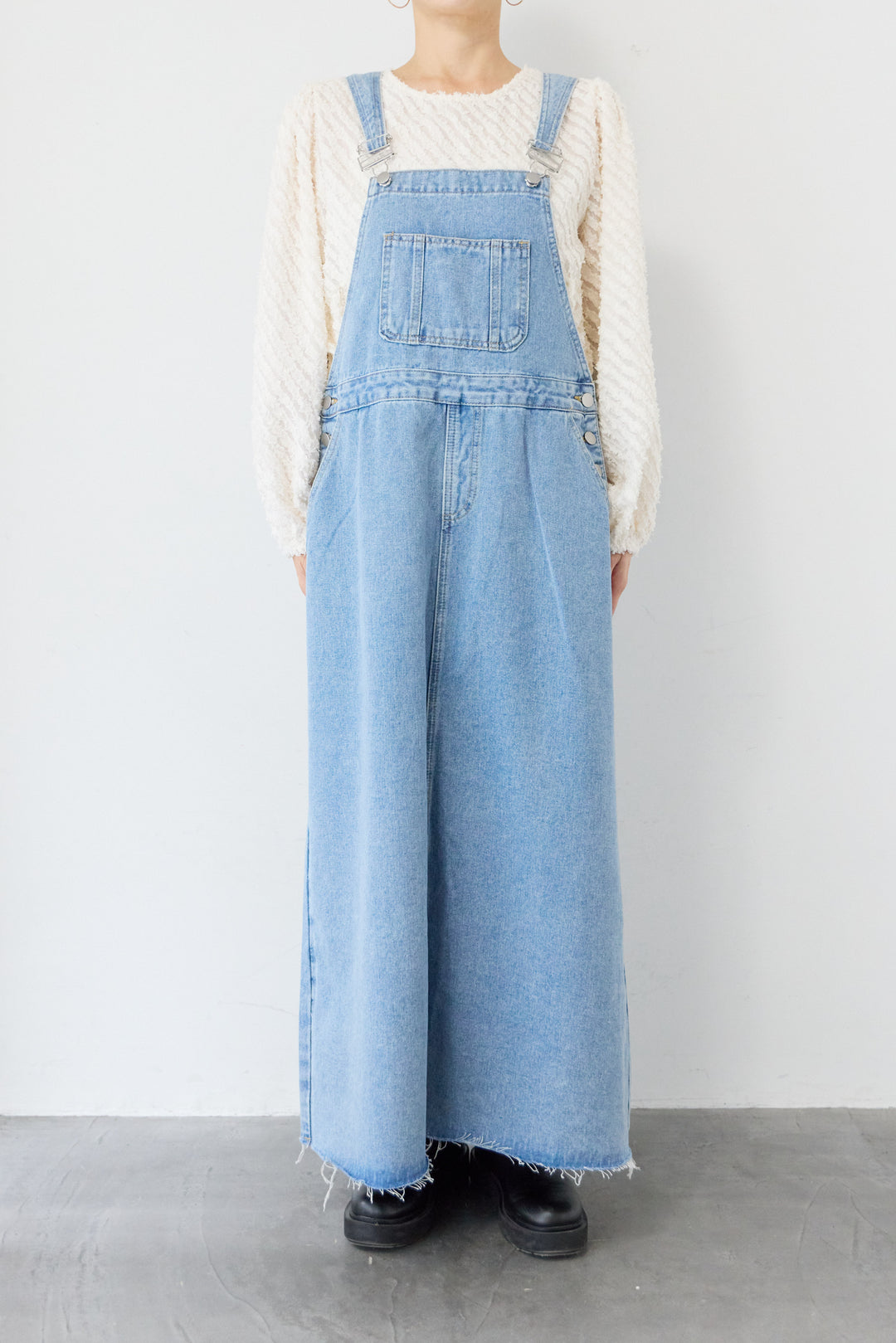 カットオフワイドデニムサロペット