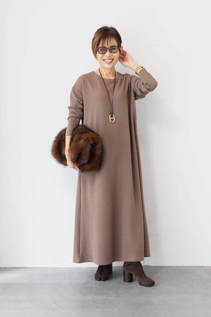 エンボスフレアワンピース