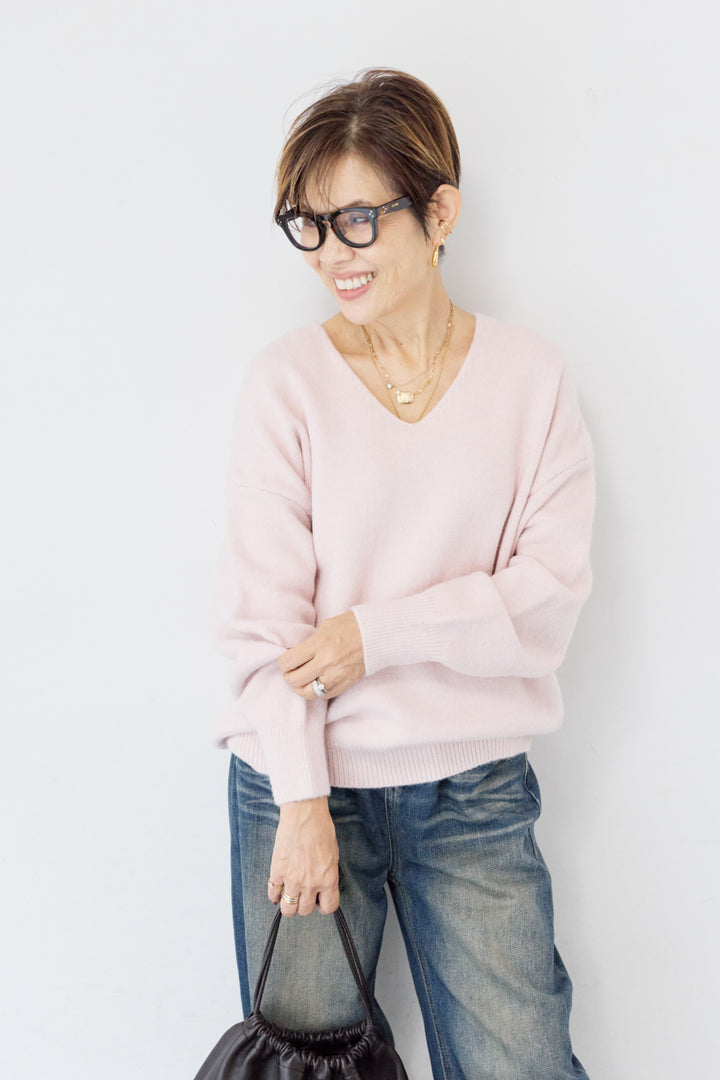 浅V ネックドロップショルダーニット