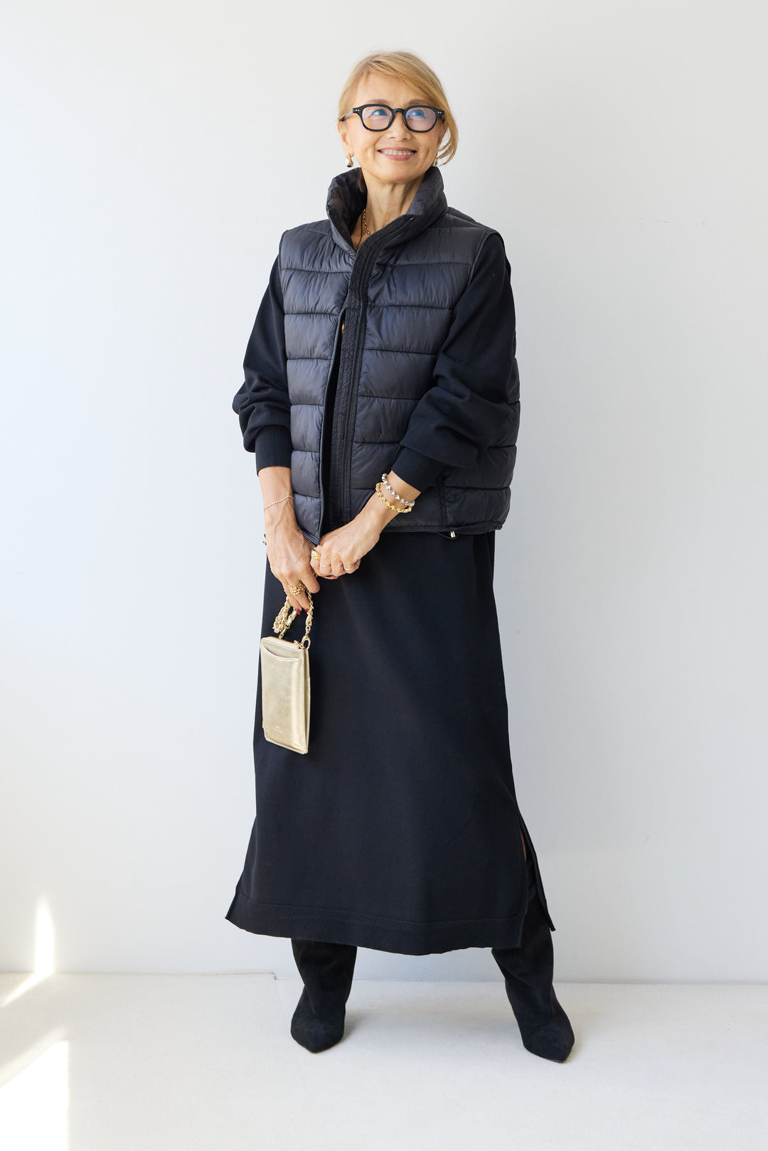 クルーネックロングニットワンピース