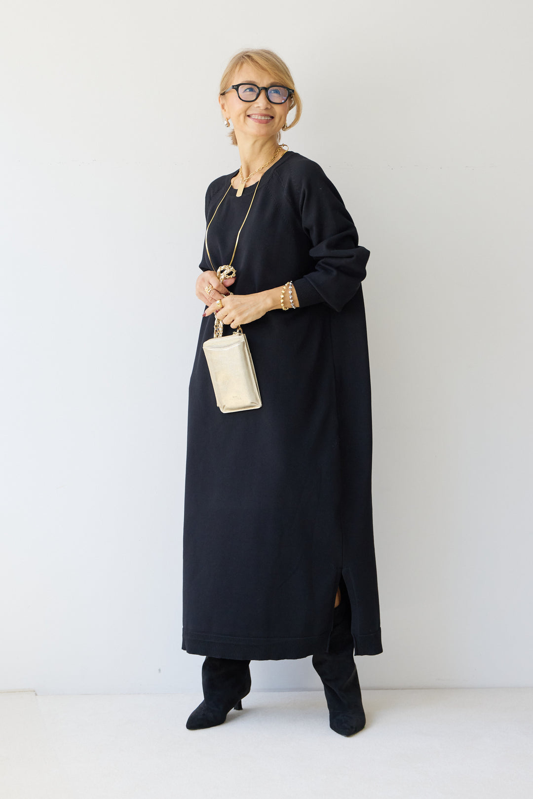 クルーネックロングニットワンピース