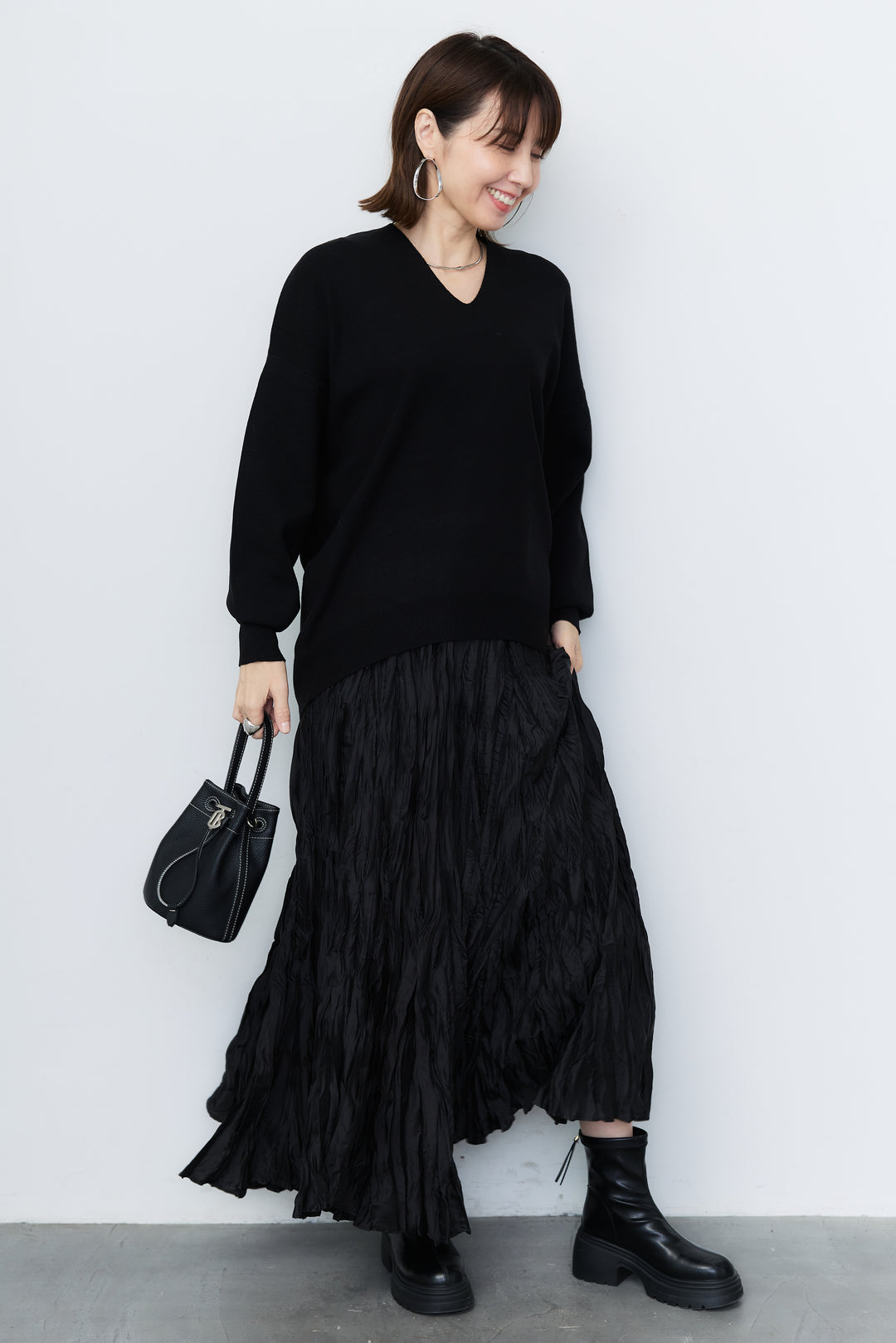 [SET]【防静電気】Vネックドルマンニットプルオーバー+クリンクルギャザースカート(2set)