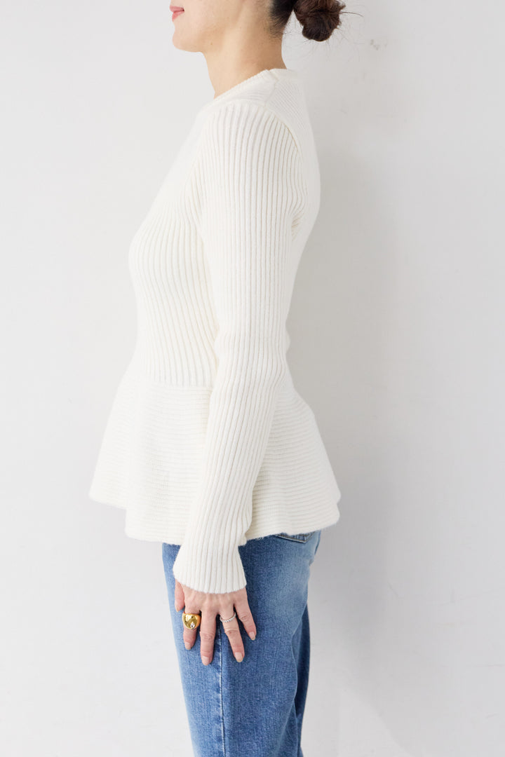ペプラムクルーネックリブニット