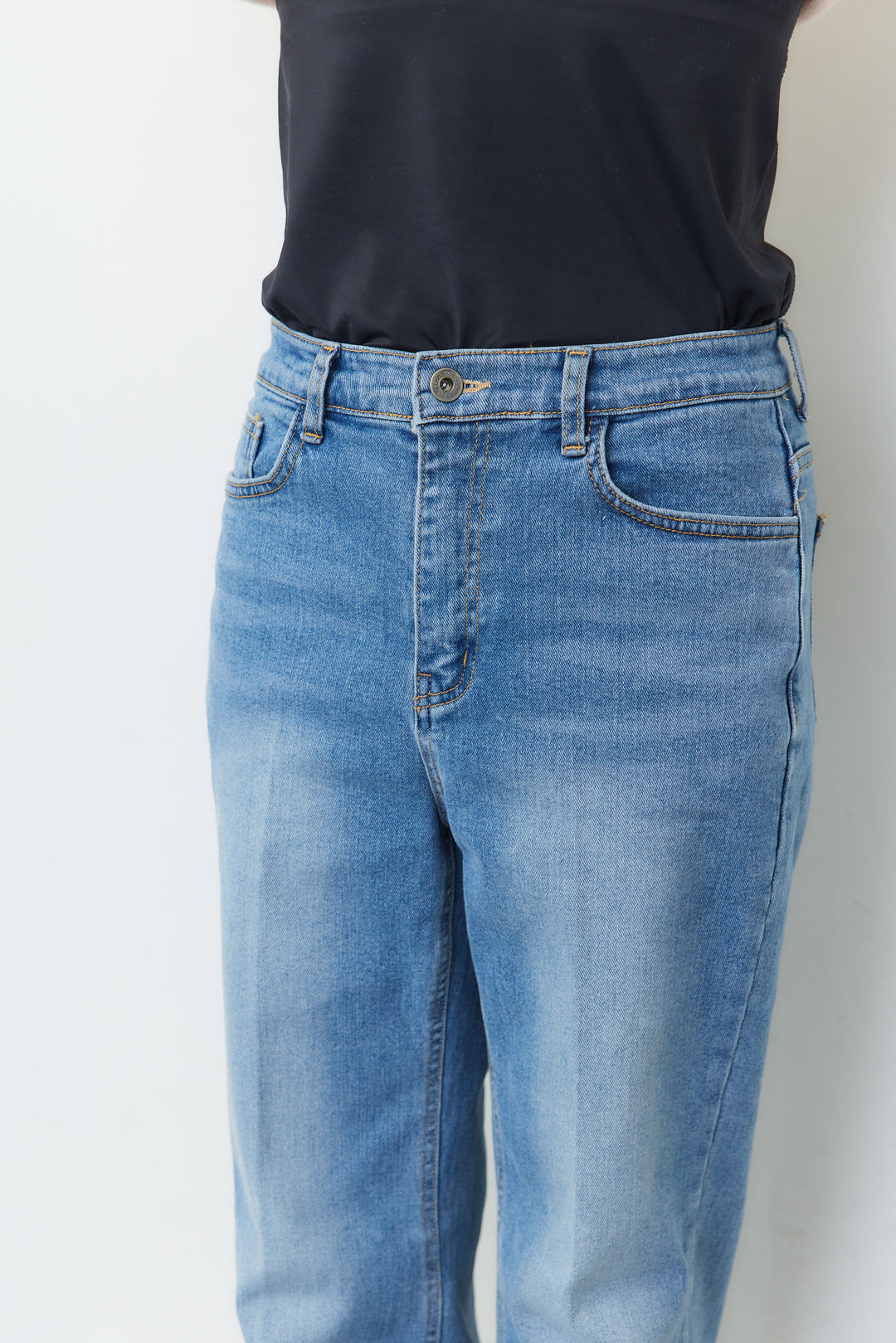 センタープレス ストレートデニムパンツ