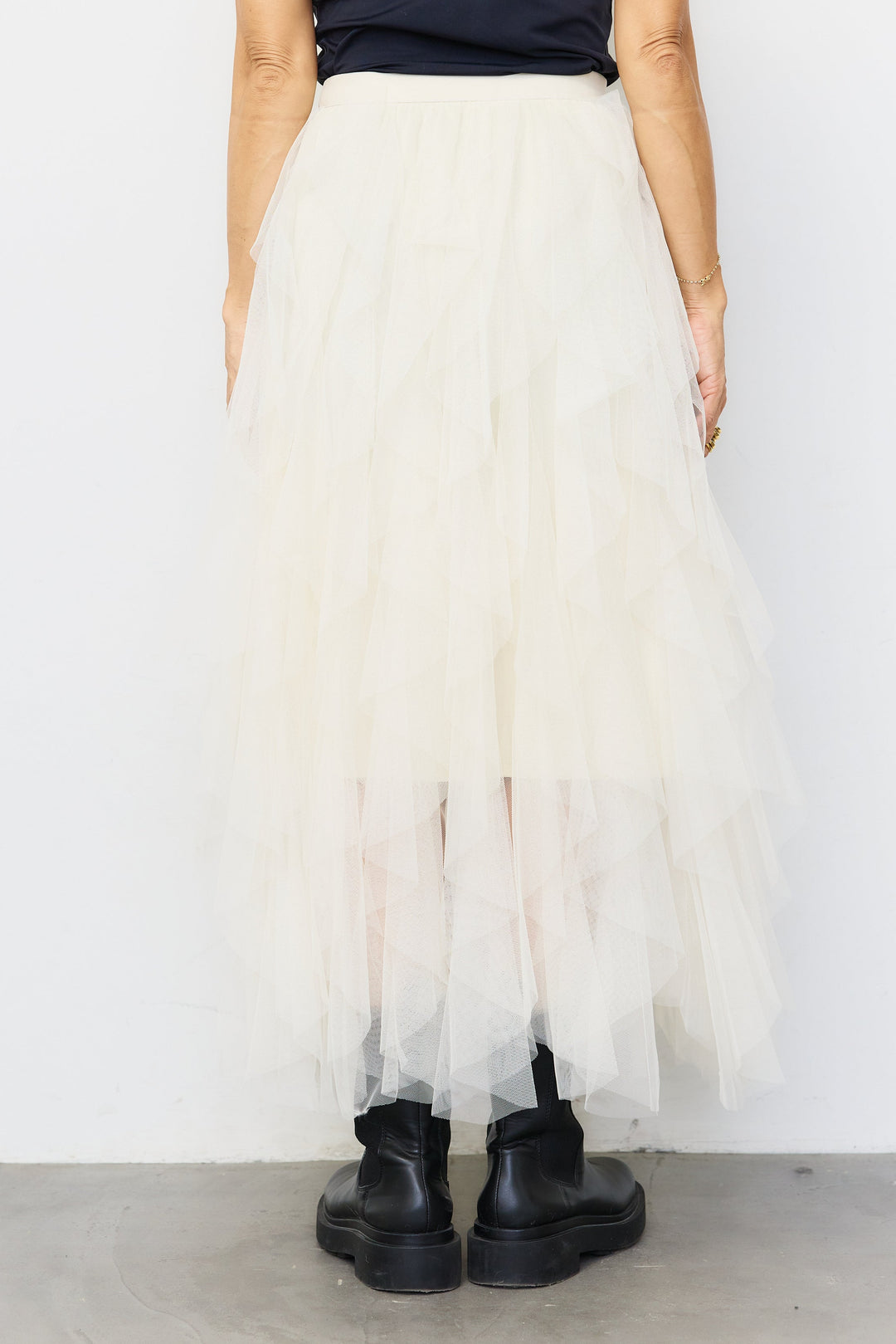 [SET]ふんわりVネック リラクシーニット+アシンメトリーティアードチュールスカート(2set)